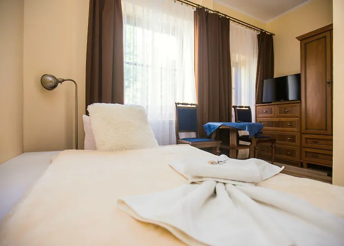 Pod Kasztanami Hotel